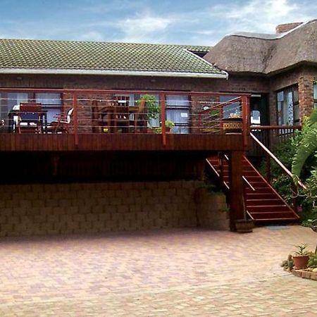 Addo Gateway Lodge Колчестер Экстерьер фото