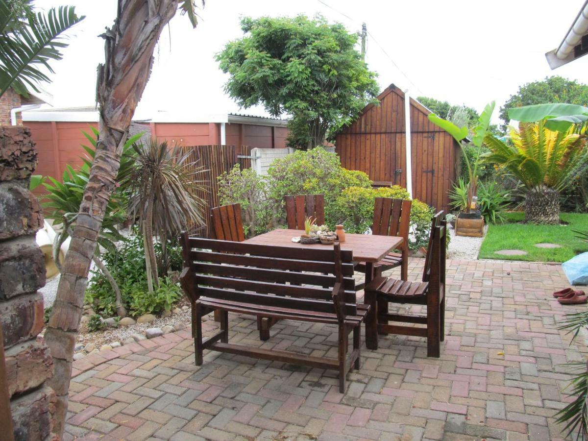 Addo Gateway Lodge Колчестер Экстерьер фото