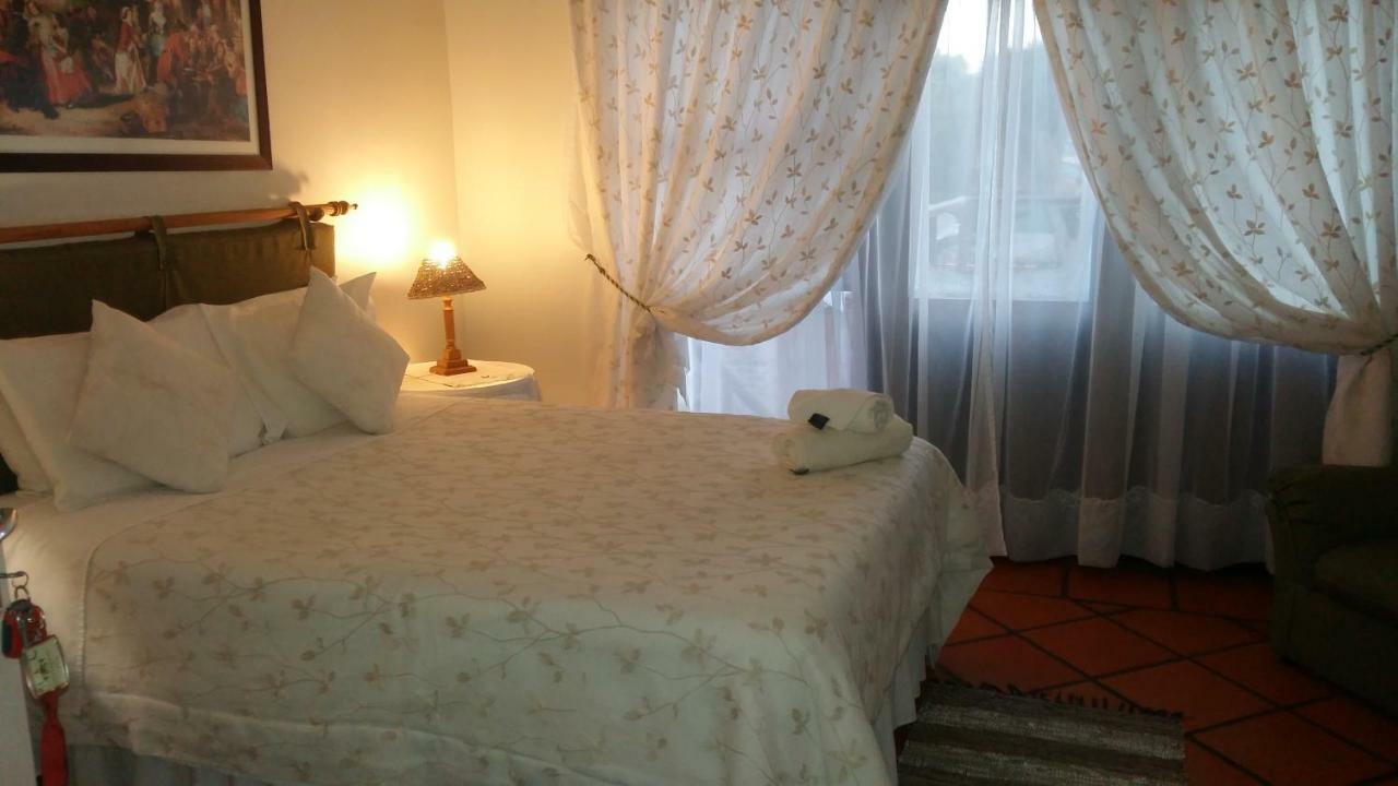 Addo Gateway Lodge Колчестер Экстерьер фото