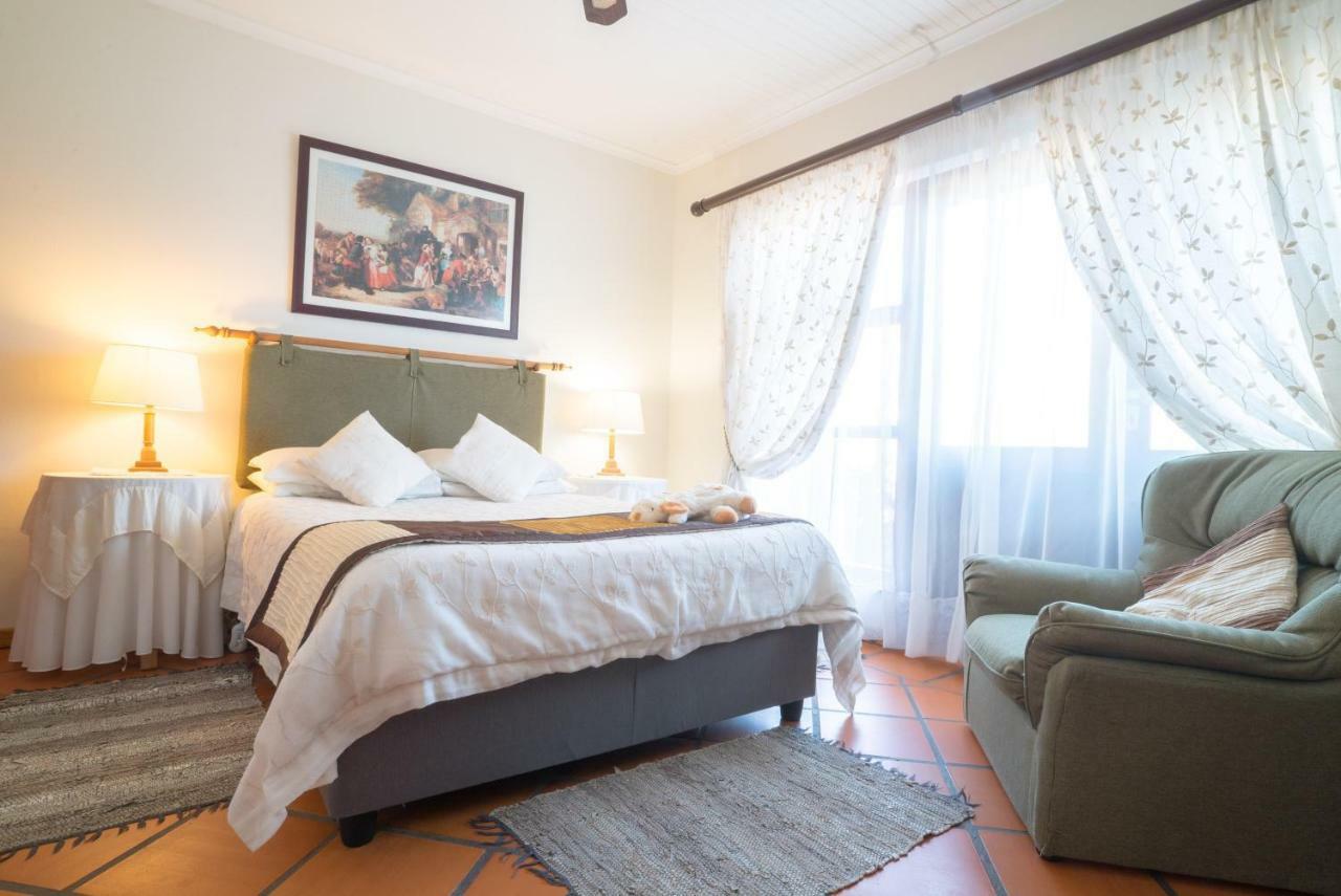 Addo Gateway Lodge Колчестер Экстерьер фото